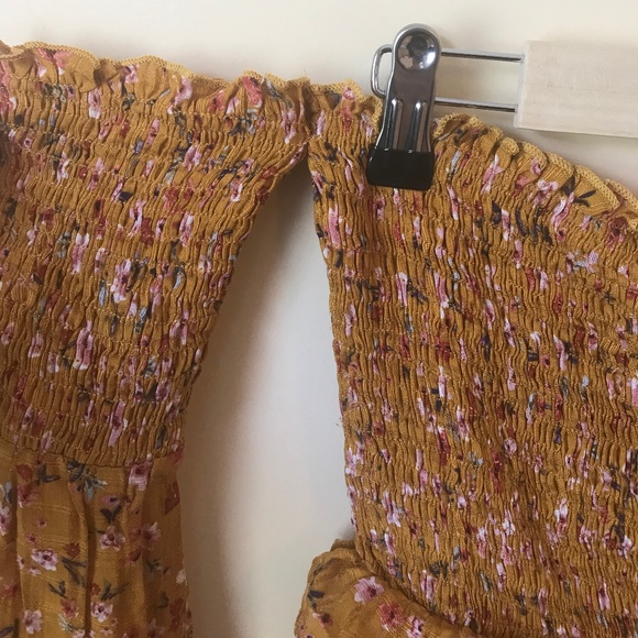 NWT Yellow Floral Off the Shoulder Romper - Picture 4 of 5